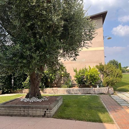 Appartamento "Casa Vacanze Corte Ara Decima" Sona Luaran gambar