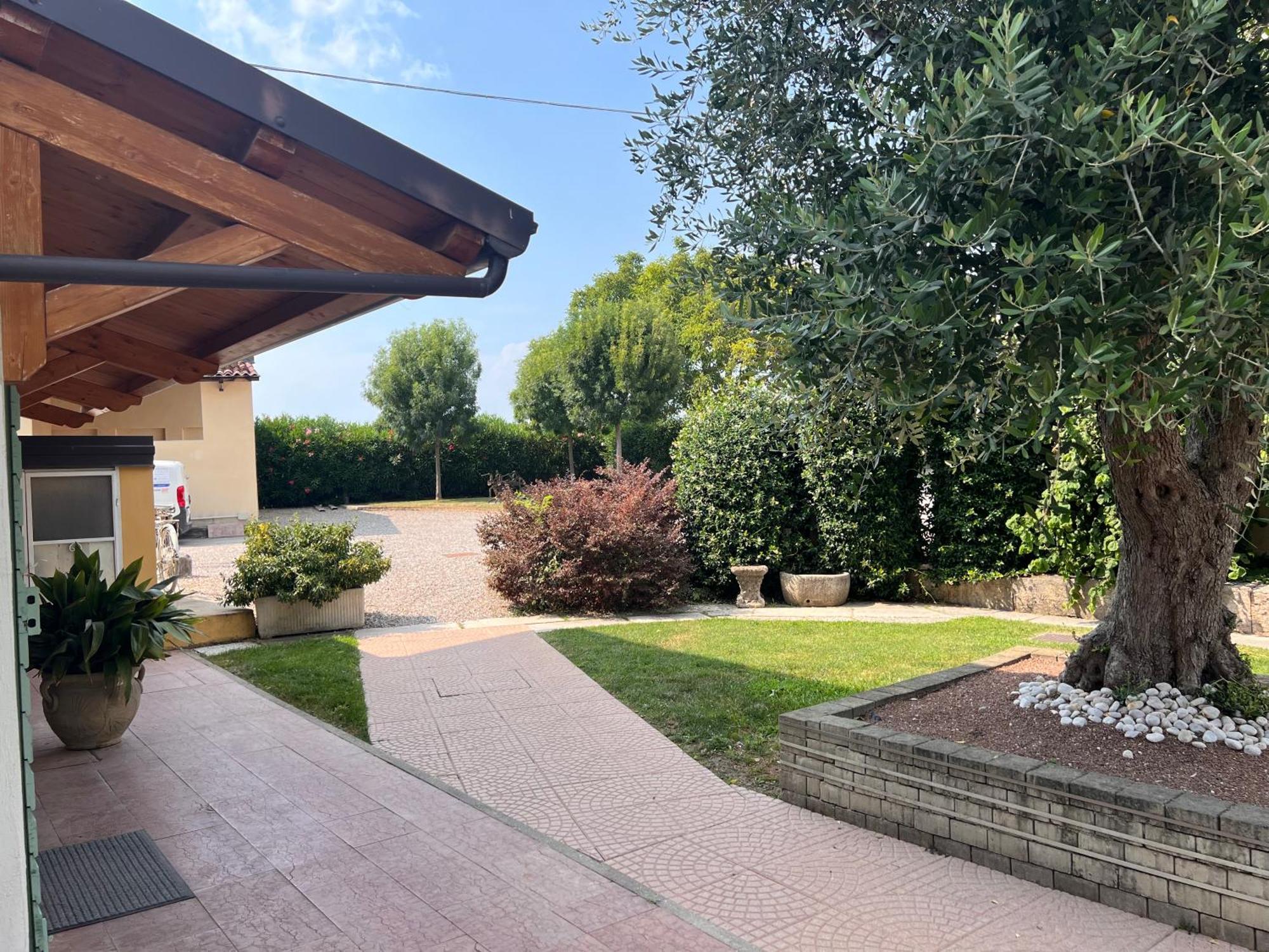 Appartamento "Casa Vacanze Corte Ara Decima" Sona Luaran gambar