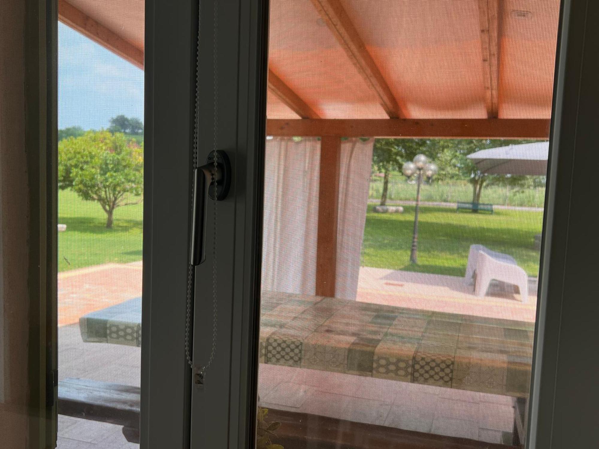Appartamento "Casa Vacanze Corte Ara Decima" Sona Luaran gambar