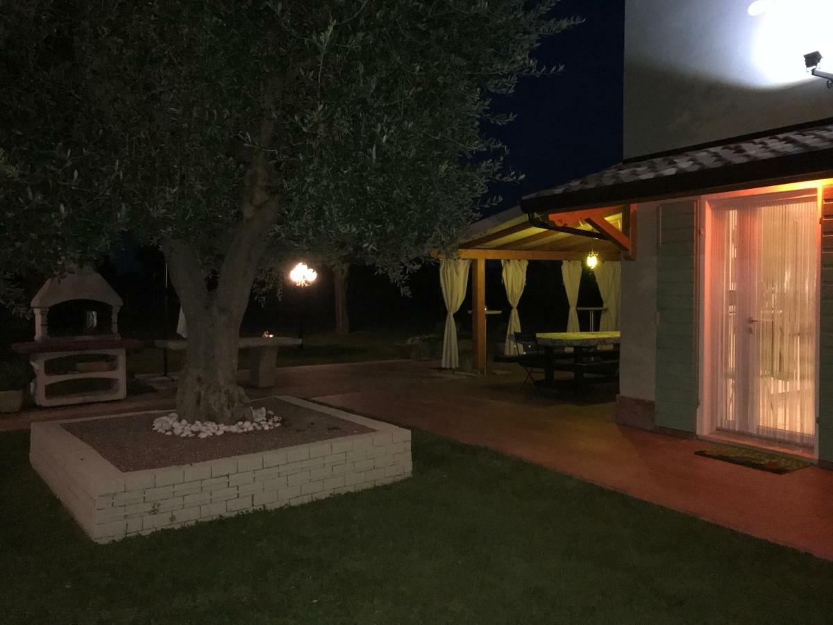 Appartamento "Casa Vacanze Corte Ara Decima" Sona Luaran gambar