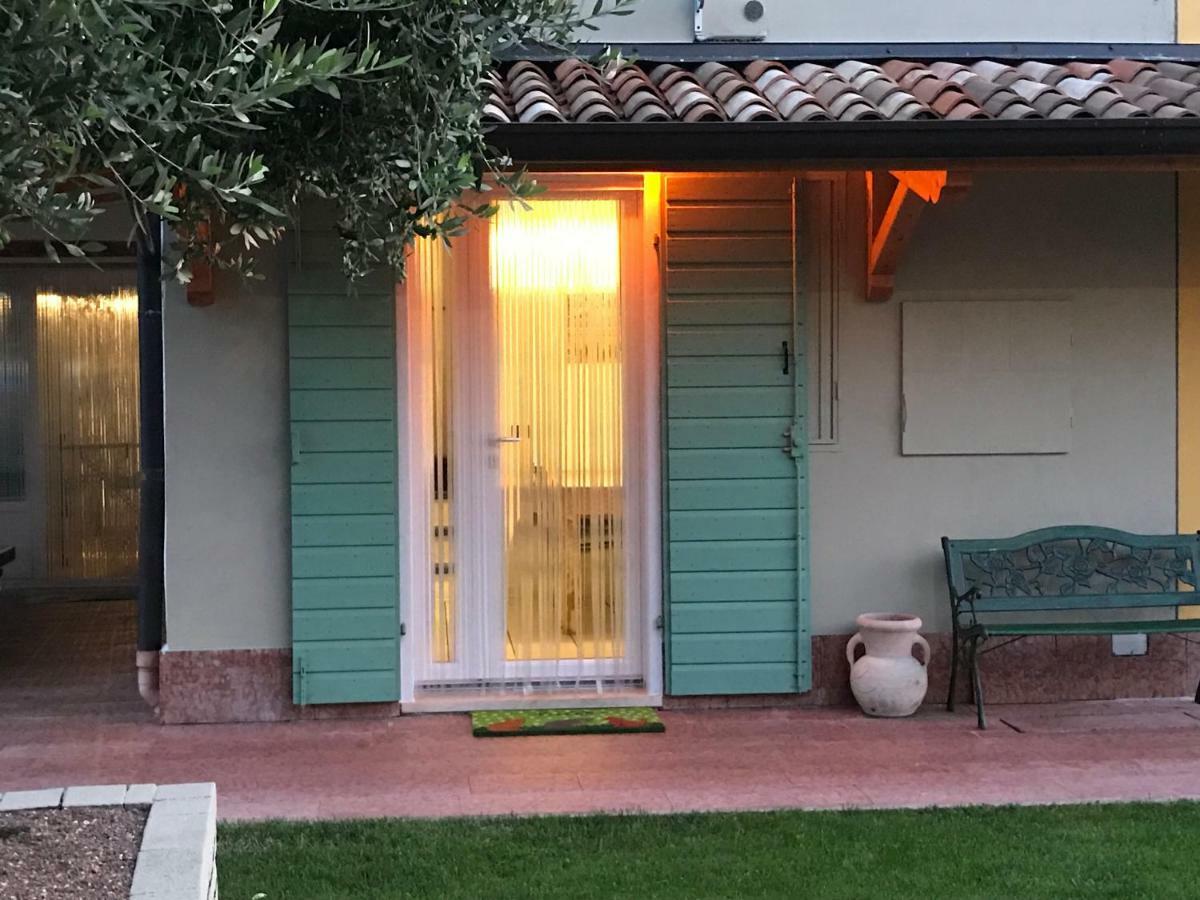 Appartamento "Casa Vacanze Corte Ara Decima" Sona Luaran gambar