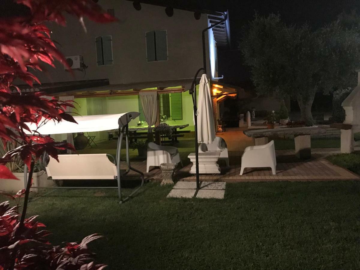 Appartamento "Casa Vacanze Corte Ara Decima" Sona Luaran gambar